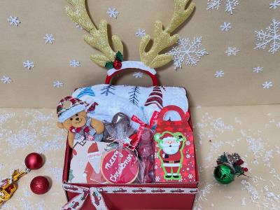 Jolly Kids’ Christmas Box